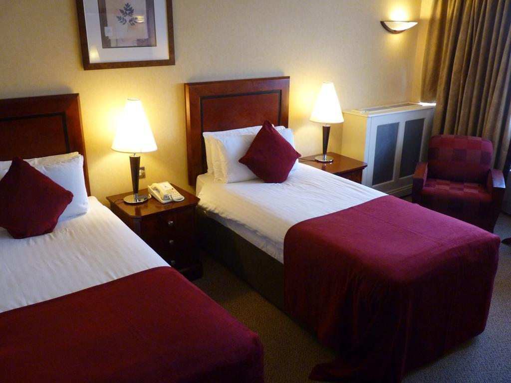 Clyde Court Hotel Dublín Habitación foto